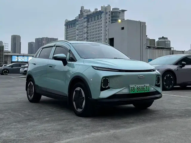 Geely Geometry E Firefly — Фото автомобиля 3
