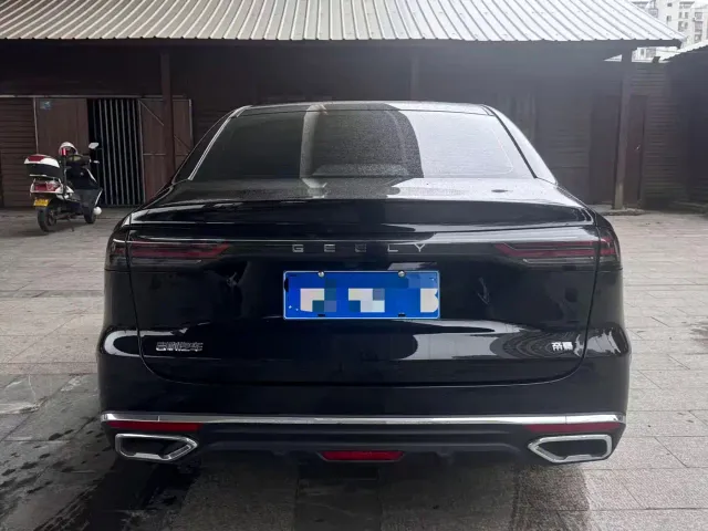 Geely Emgrand — Фото автомобиля 6