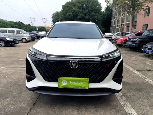 Changan CS75 Plus — Фото автомобиля 2