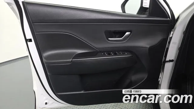 Hyundai Kona — Фото автомобиля 13