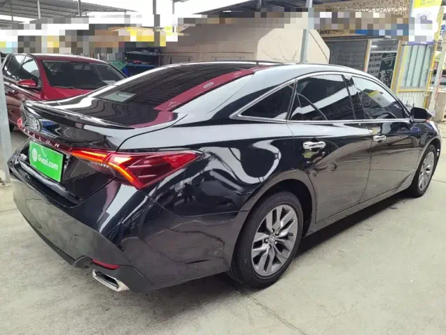 Toyota Avalon — Фото автомобиля 6