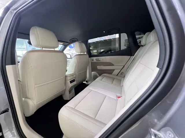 Toyota BoZhi 3X — Фото автомобиля 7
