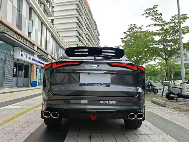 Changan Z6 — Фото автомобиля 9