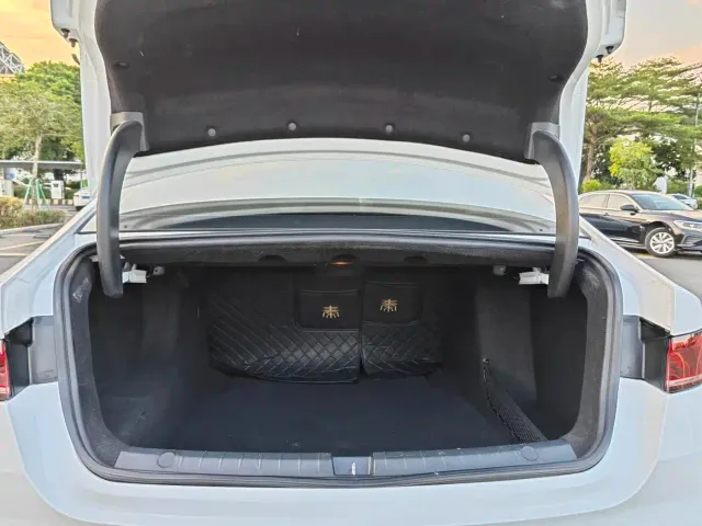 BYD Qin PLUS — Фото автомобиля 23