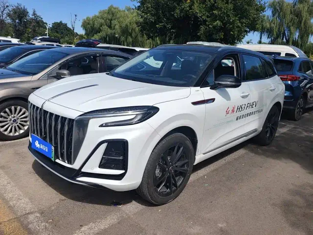 Фотография автомобиля — Hongqi HS3 PHEV