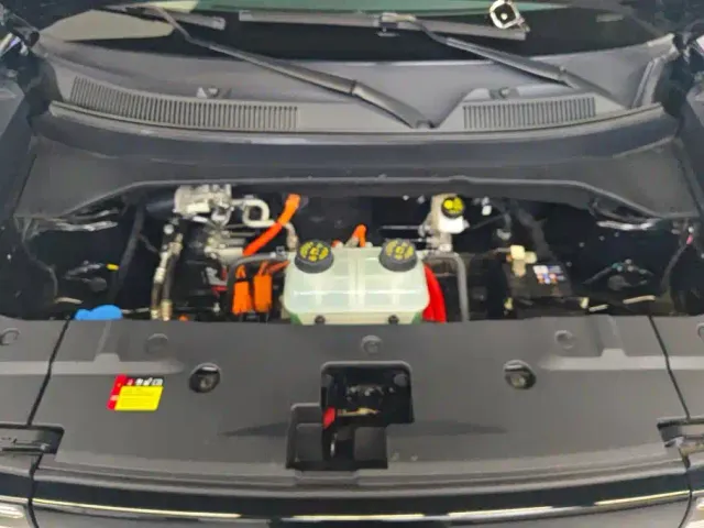 Baojun Yep Plus — Фото автомобиля 10