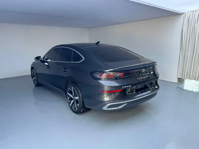 Volkswagen Lamando — Фото автомобиля 4