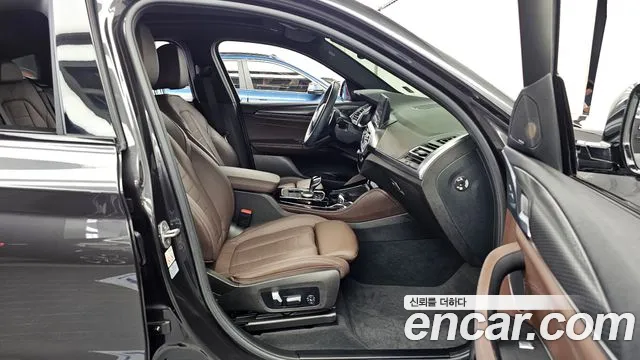 BMW X4 xDrive20i M Sport — Фото автомобиля 10