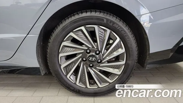 Hyundai Sonata Exclusive — Фото автомобиля 21