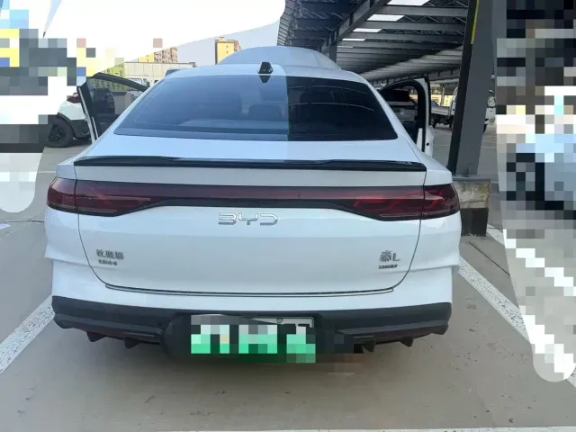 BYD Qin L — Фото автомобиля 5