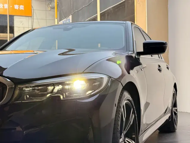 BMW 3 Series — Фото автомобиля 9
