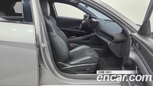 Hyundai Avante CN7 — Фото автомобиля 16