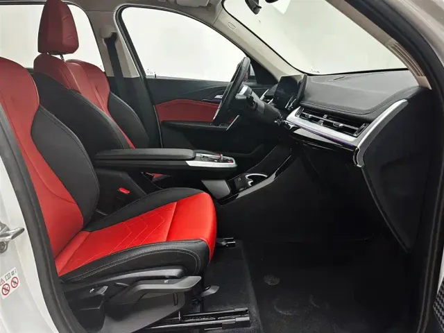 BMW X1 — Фото автомобиля 12
