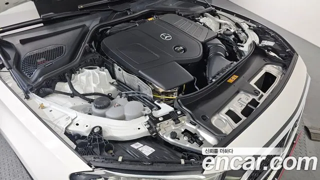 Mercedes-Benz E-Class — Фото автомобиля 5
