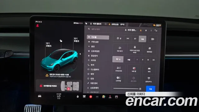 Tesla Model Y — Фото автомобиля 29