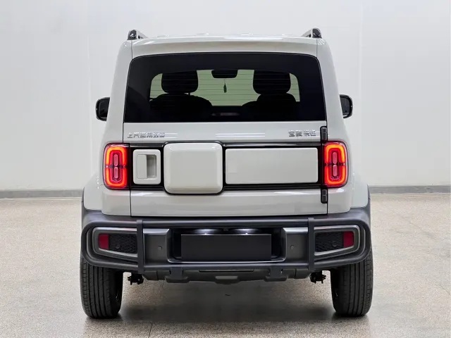 Baojun Yep — Фото автомобиля 5
