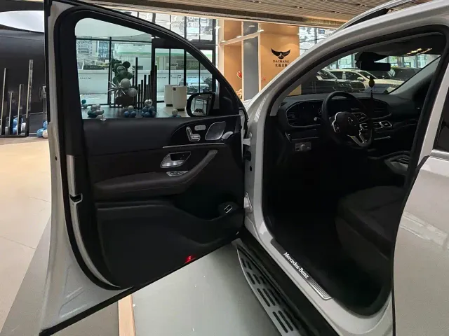 Mercedes-Benz GLE-Class — Фото автомобиля 8