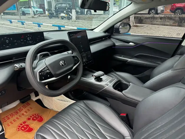 Changan Lamore — Фото автомобиля 9