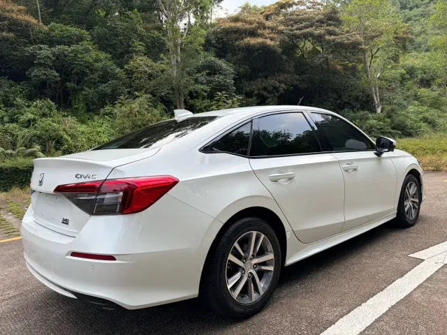 Honda Civic — Фото автомобиля 9
