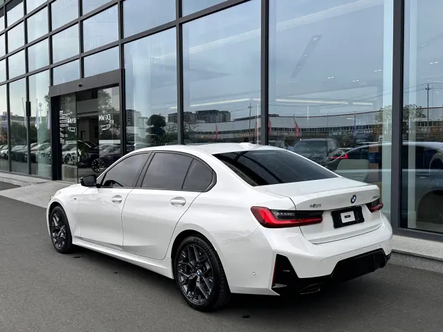 BMW 3 Series — Фото автомобиля 10
