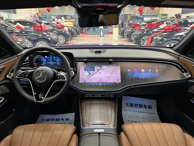 Mercedes-Benz E-Class — Фото автомобиля 10