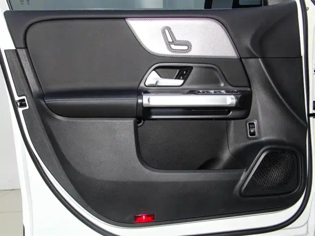 Mercedes-Benz GLB-Class — Фото автомобиля 17