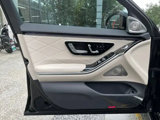 Mercedes-Benz Maybach S-Class — Фото автомобиля 8