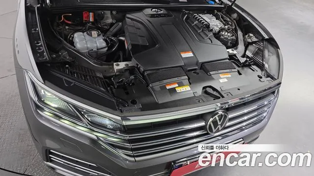 Volkswagen Touareg Touareg 3 поколение 3.0 TDI Prestige — Фото автомобиля 6