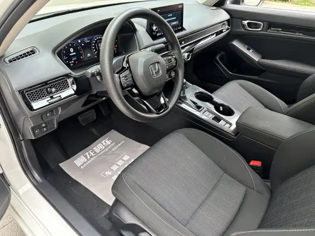 Honda Civic — Фото автомобиля 10