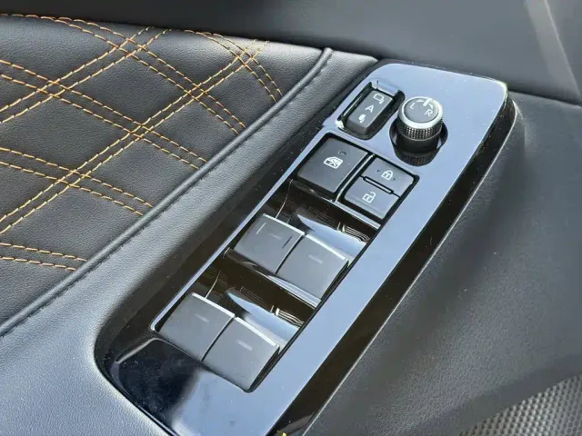 Toyota Avalon — Фото автомобиля 16