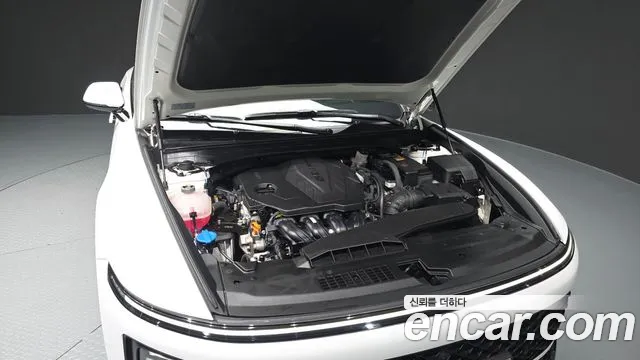 Hyundai Grandeur GN7 — Фото автомобиля 9