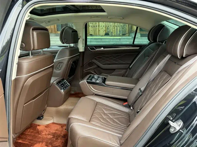 Volkswagen Phideon — Фото автомобиля 9