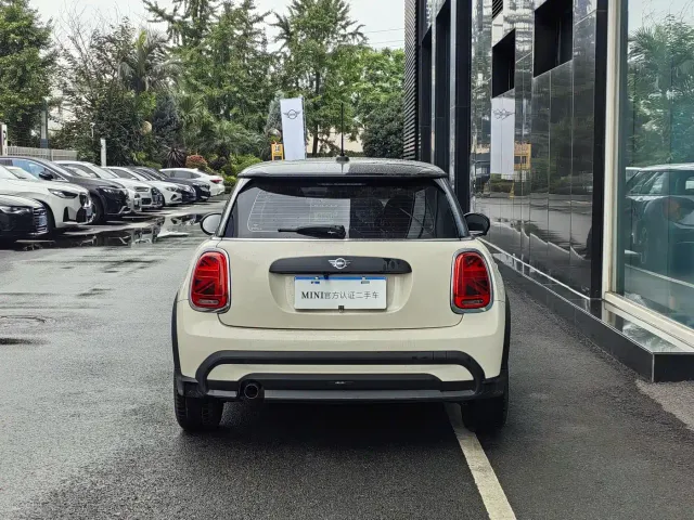 MINI MINI 2023 1.5T ONE — Фото автомобиля 4