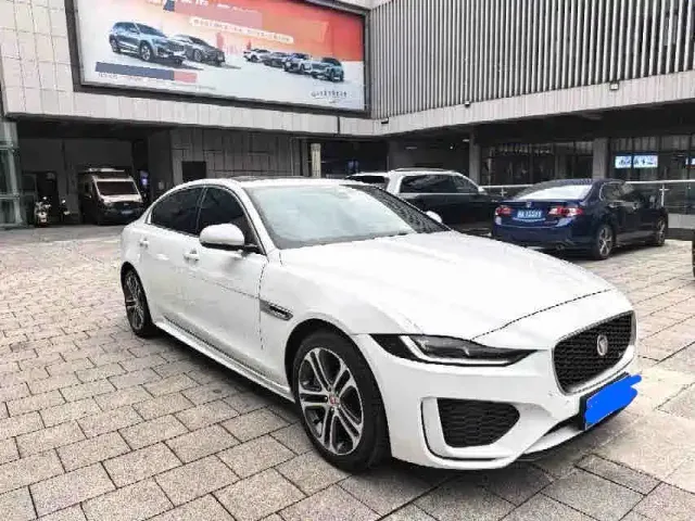 Jaguar XEL — Фото автомобиля 3