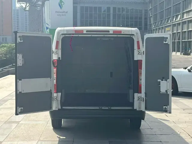 Foton Zhilan Jingling E7 — Фото автомобиля 6