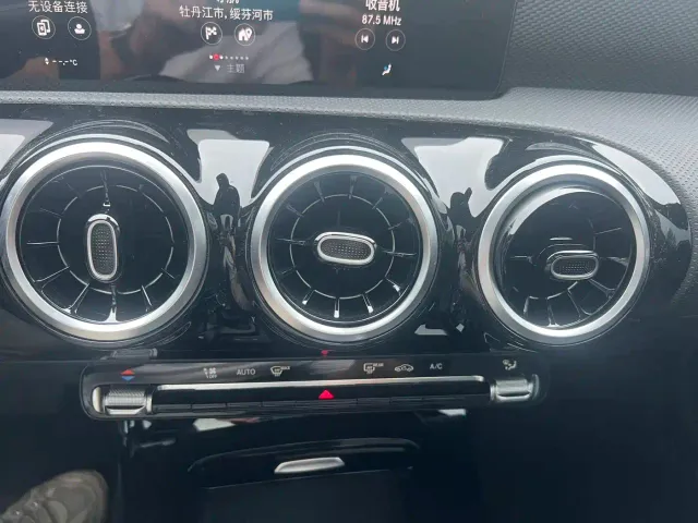 Mercedes-Benz A-Class — Фото автомобиля 9