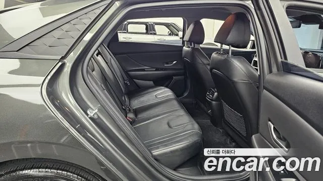 Hyundai Avante CN7 — Фото автомобиля 17