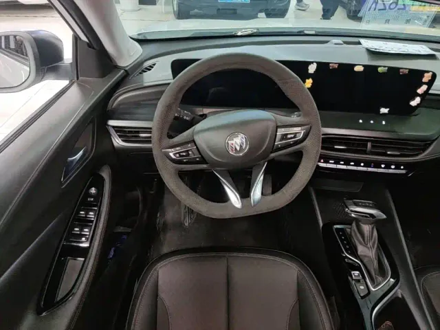 Buick Verano — Фото автомобиля 10