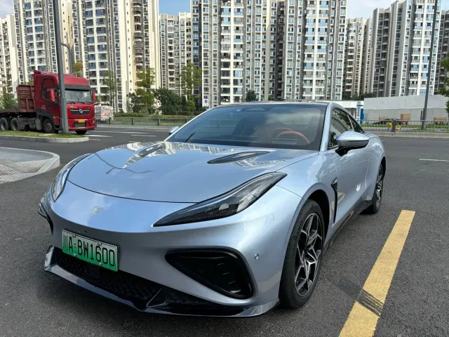 Hozon Neta GT — Фото автомобиля 13