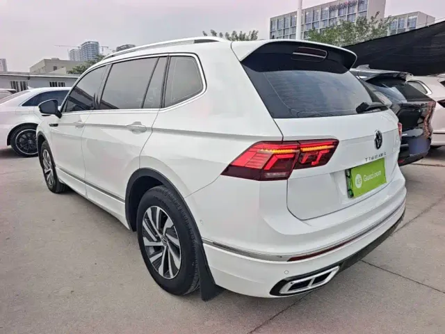 Volkswagen Tiguan L PHEV — Фото автомобиля 4