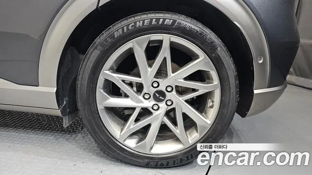 Genesis GV60 — Фото автомобиля 17
