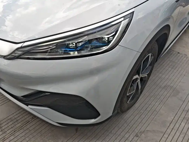 BYD Yuan PLUS — Фото автомобиля 23
