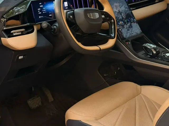 Geely Boyue L — Фото автомобиля 4