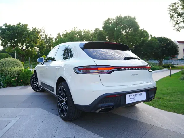 Porsche Macan — Фото автомобиля 18