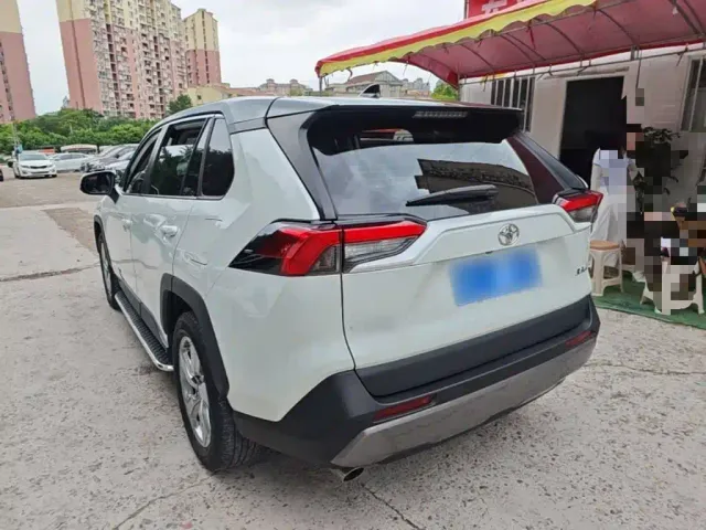 Toyota RAV4 Rongfang 2022 2.0L CVT 2WD Trend Plus Edition — Фото автомобиля 4
