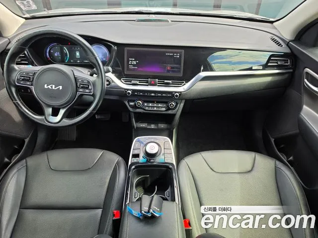 Kia Niro Niro Plus Air — Фото автомобиля 4