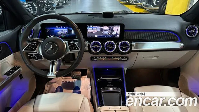 Mercedes-Benz EQB — Фото автомобиля 7