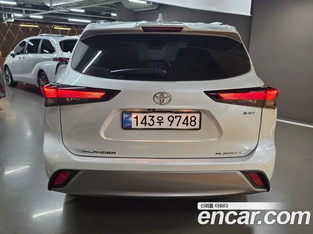 Toyota Highlander 4th Gen — Фото автомобиля 3