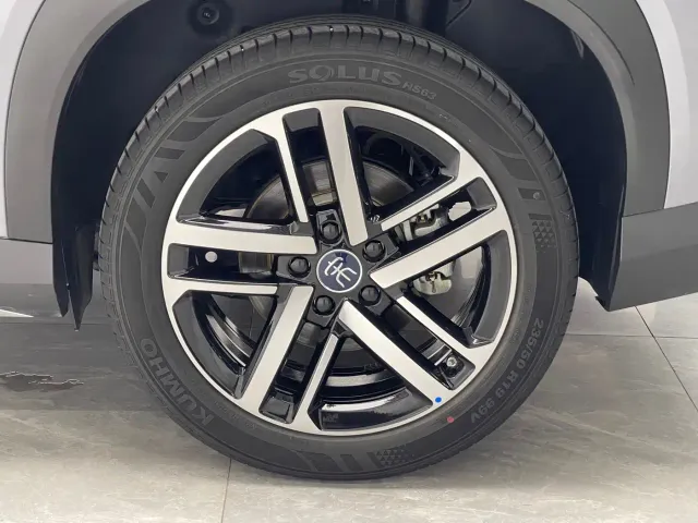 BYD Song L DM-i — Фото автомобиля 19