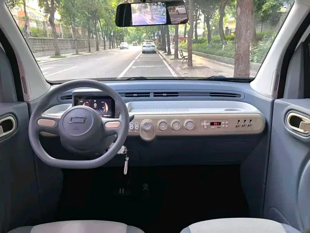 Besturn Bestune Pony 2025 222km Lightning Horse — Фото автомобиля 8